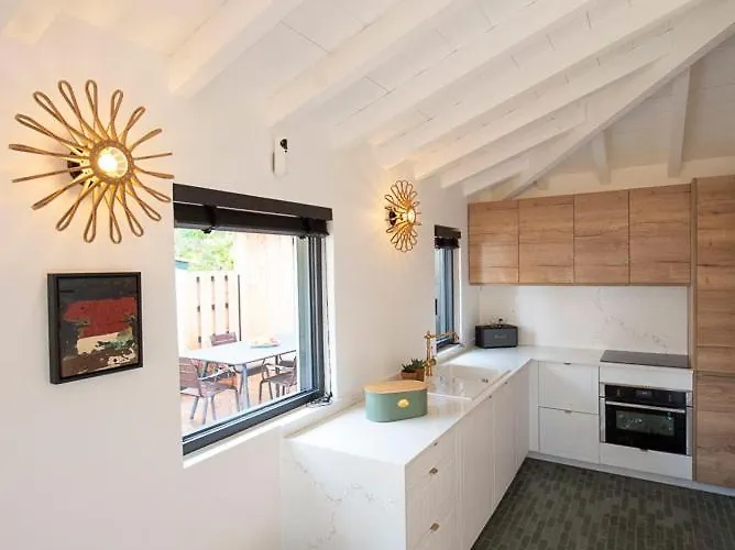 Bulle Marine Nyaraló *